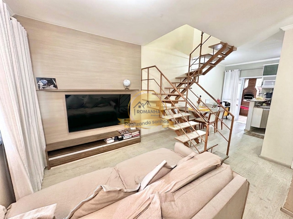 CASA DUPLEX 2 QUARTOS EM CONDOMINIO FECHADO EM PORTO CANOA
