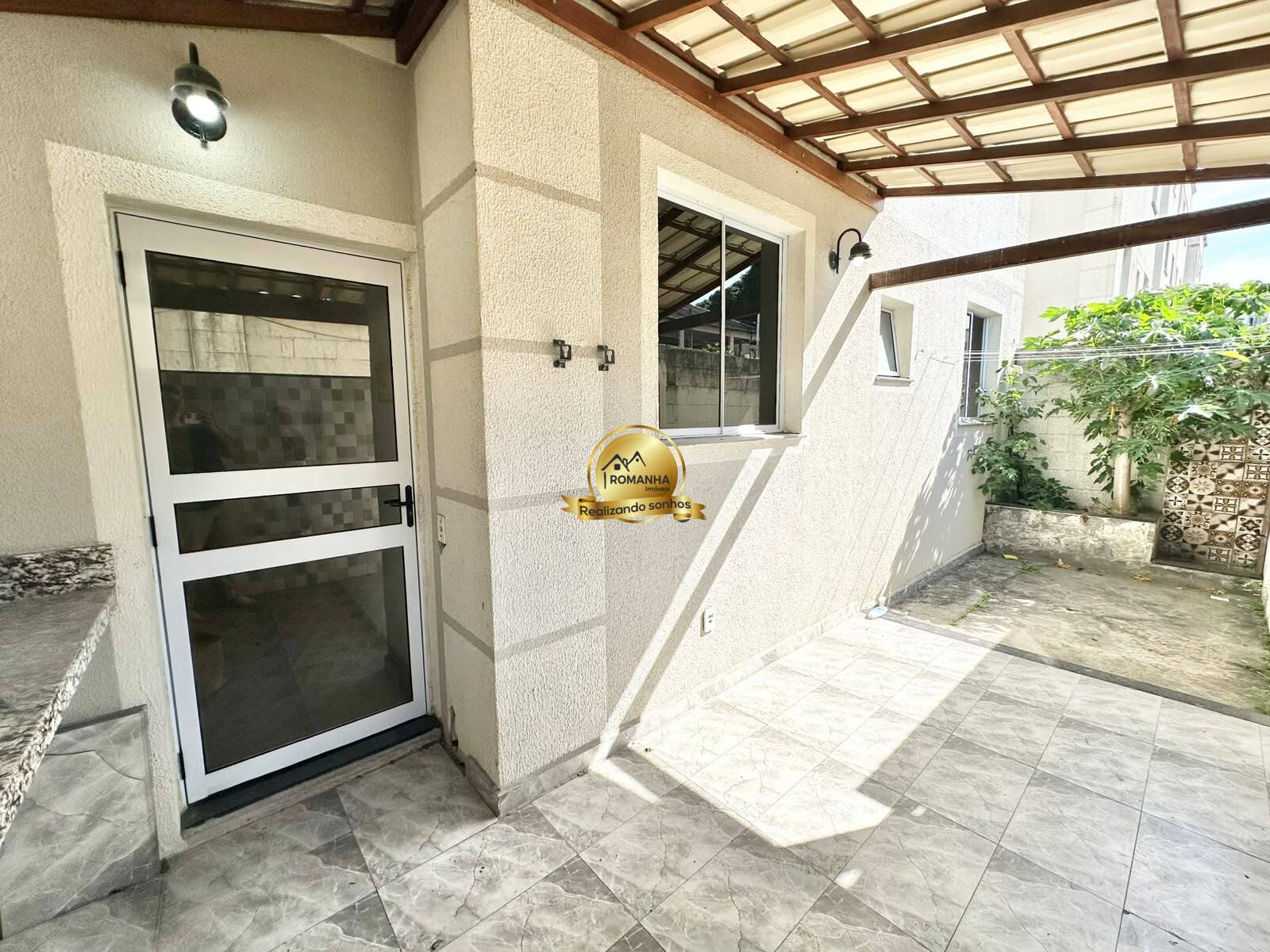 APARTAMENTO TÉRREO 2 QUARTOS COM QUINTAL EM BALNEARIO